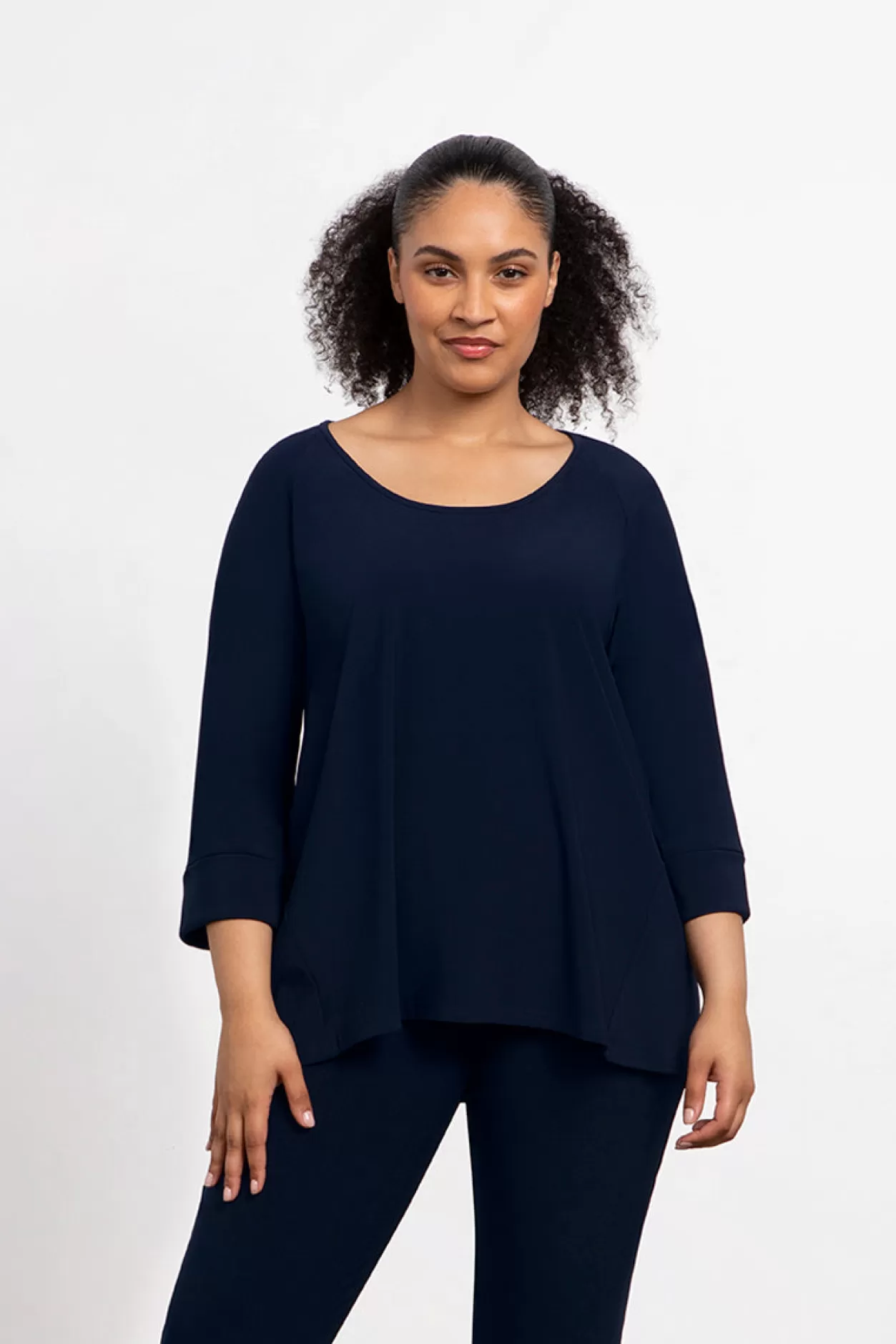 Women Sympli Angle Seam Raglan Top