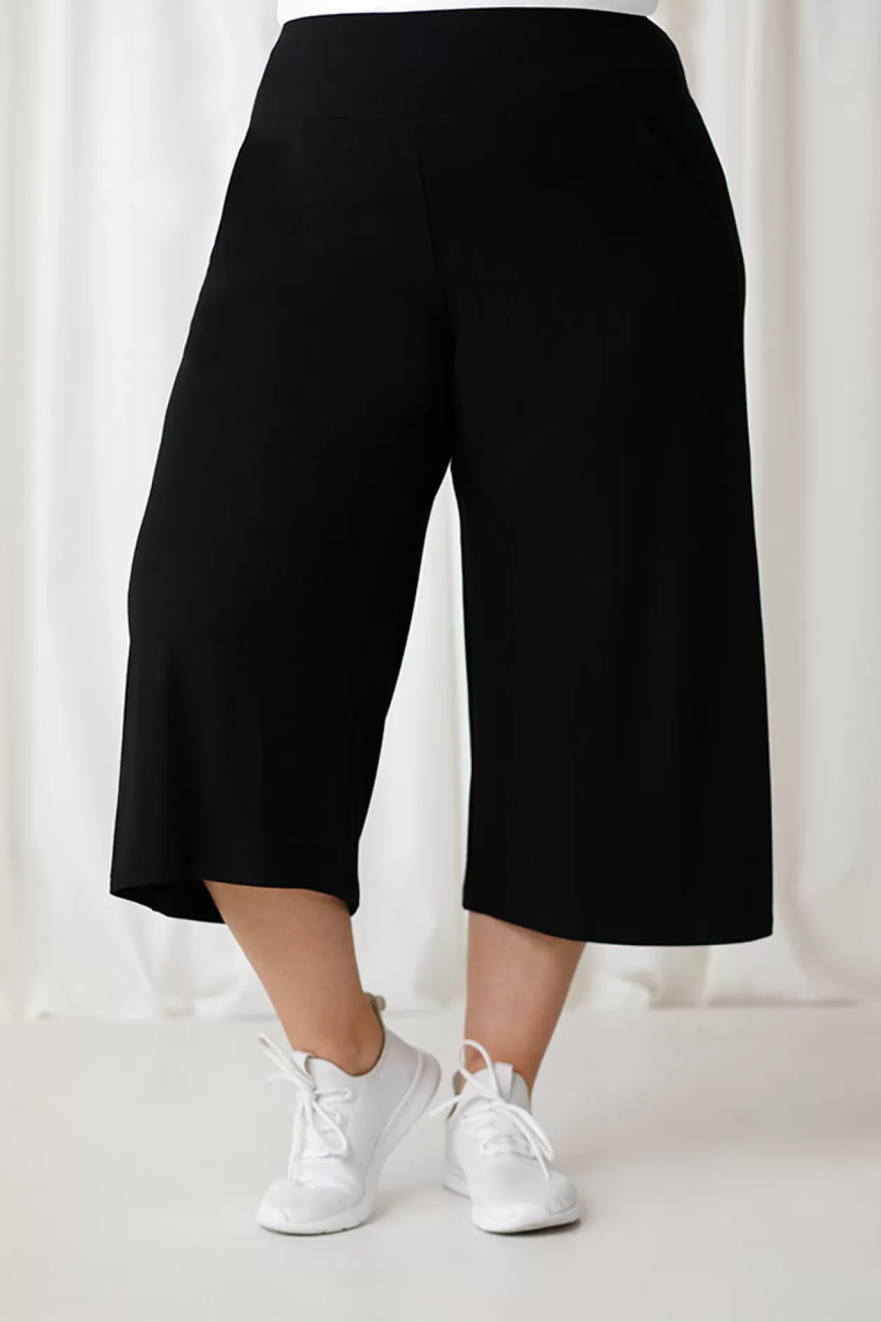 Women Sympli Bamboo Wide Leg Crop Pant Plus