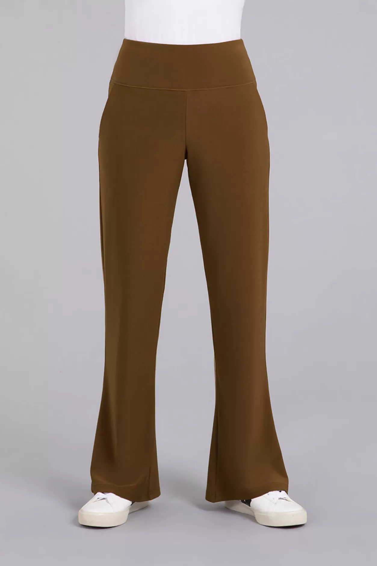 Women Sympli Bootcut Pant