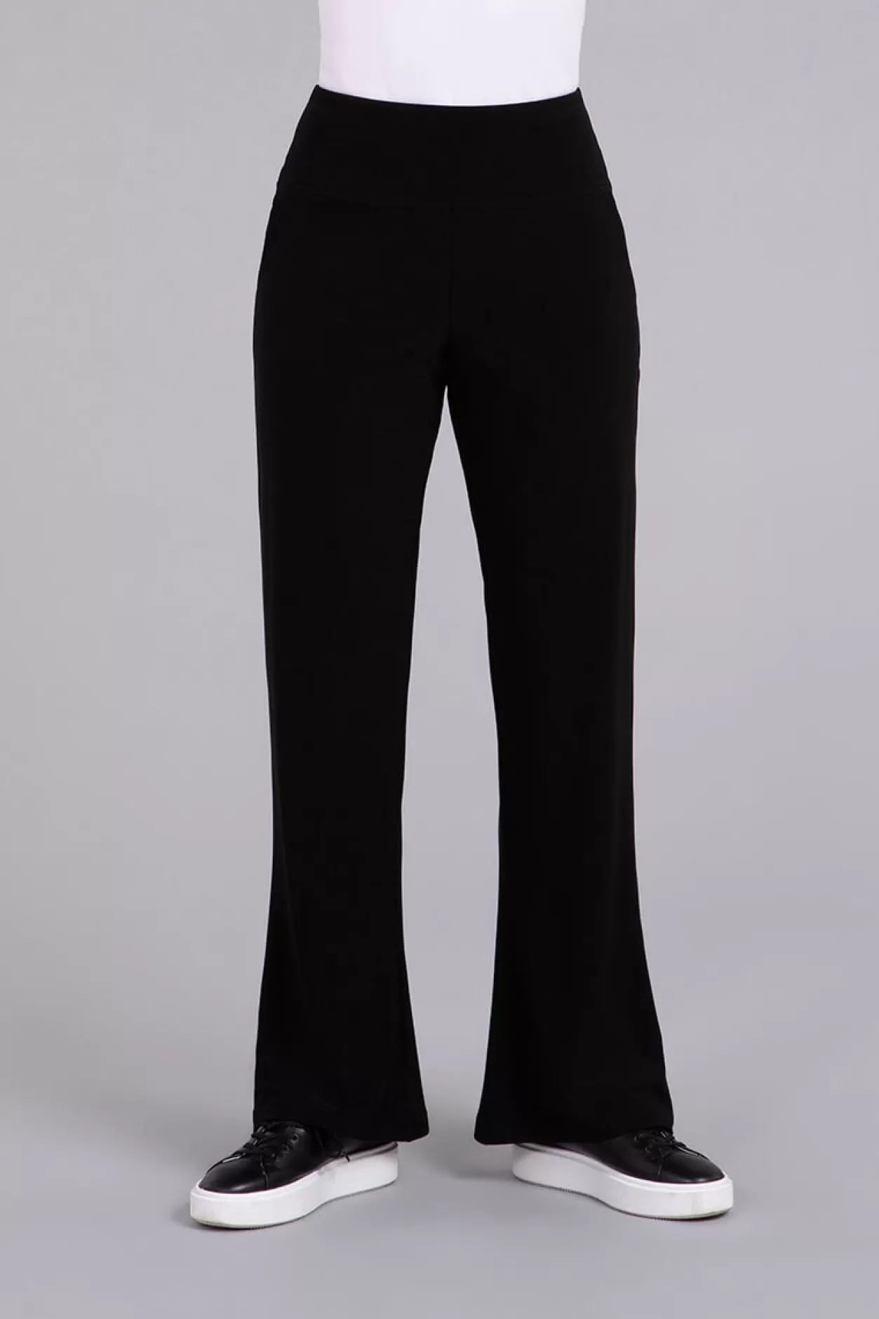 Women Sympli Bootcut Pant