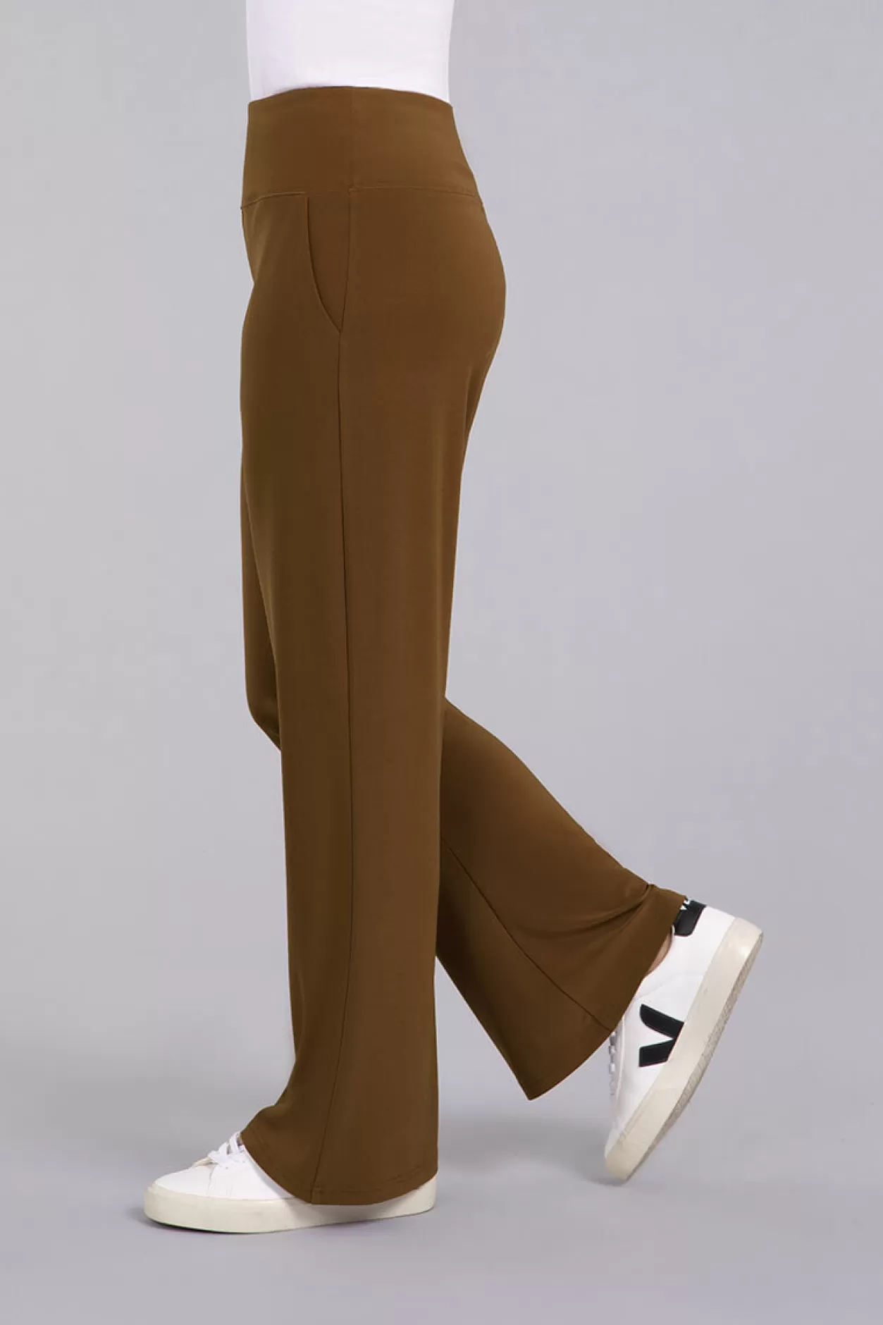 Women Sympli Bootcut Pant