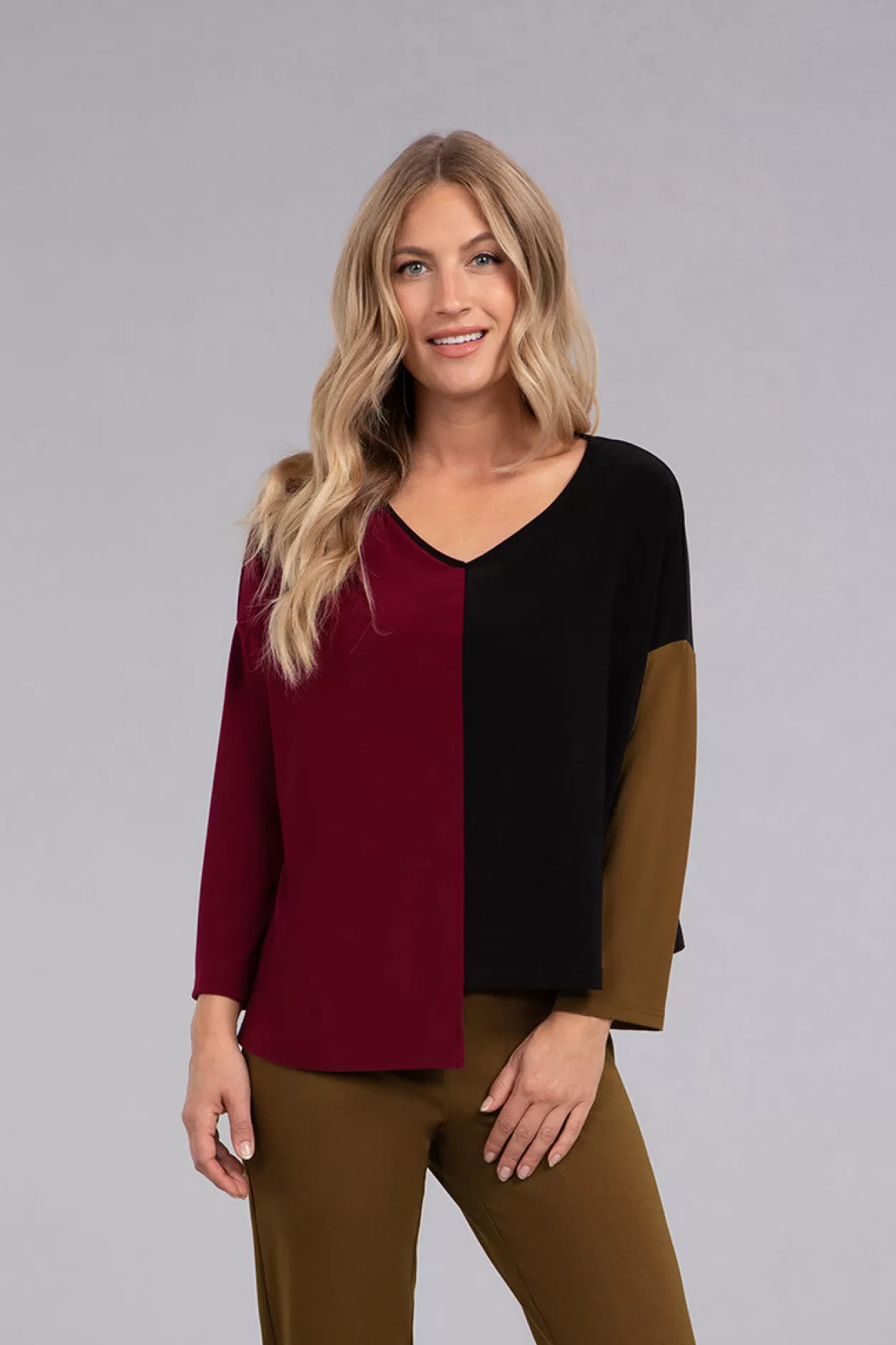 Women Sympli Colour Block Etch V-Neck Top