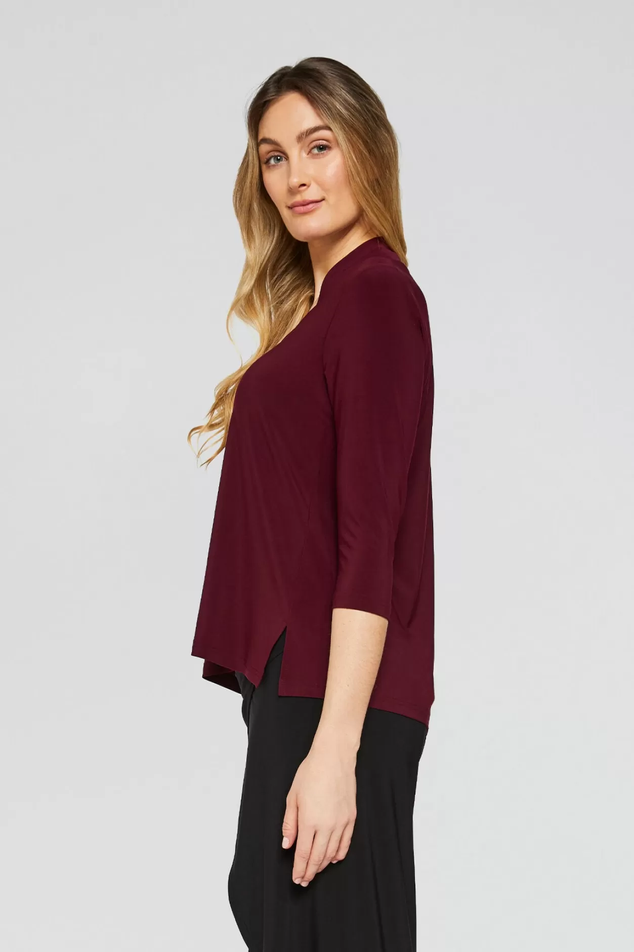 Women Sympli Deep V Top