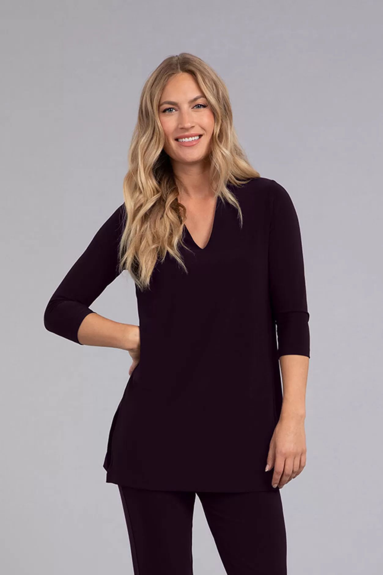 Women Sympli Deep V Tunic