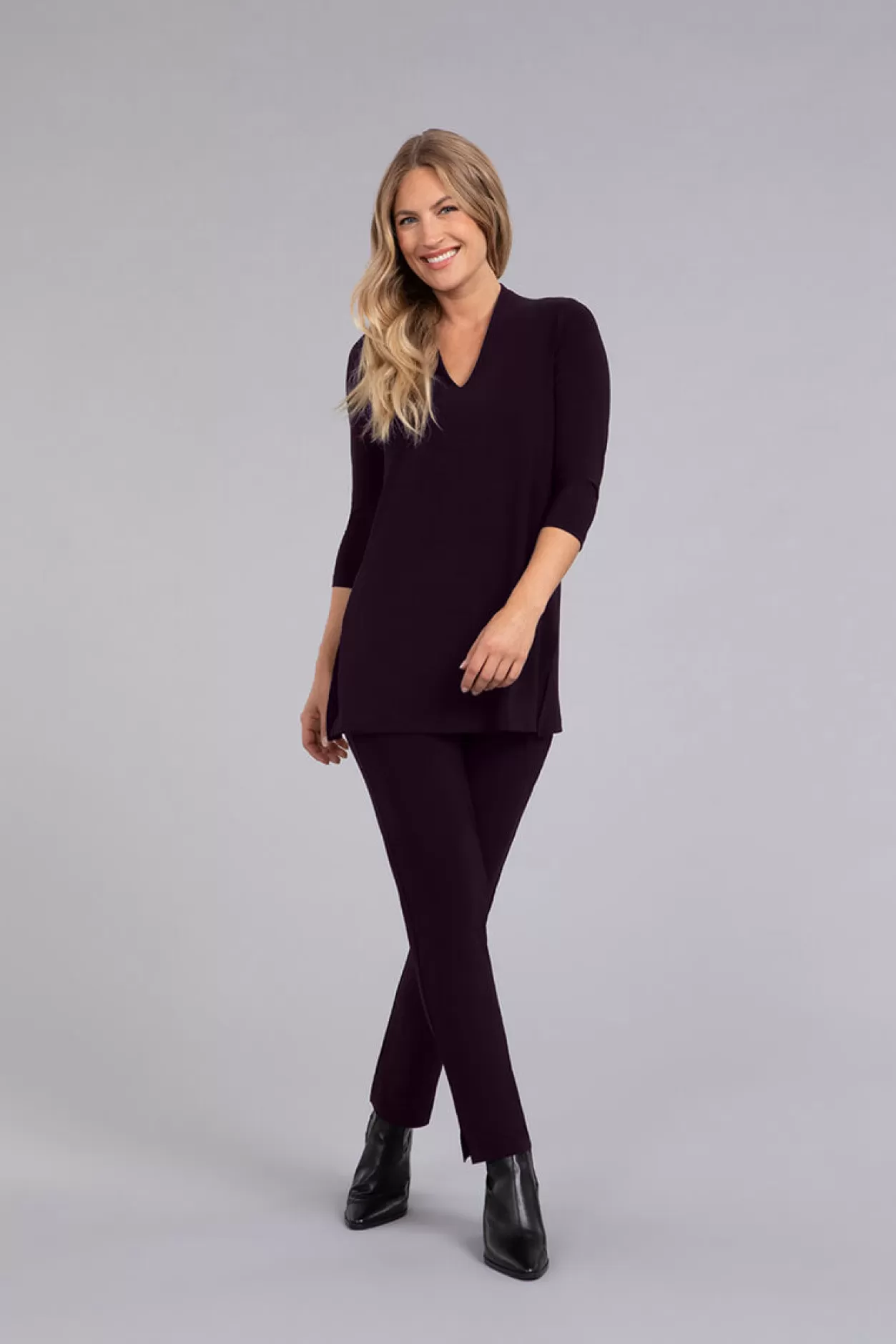 Women Sympli Deep V Tunic