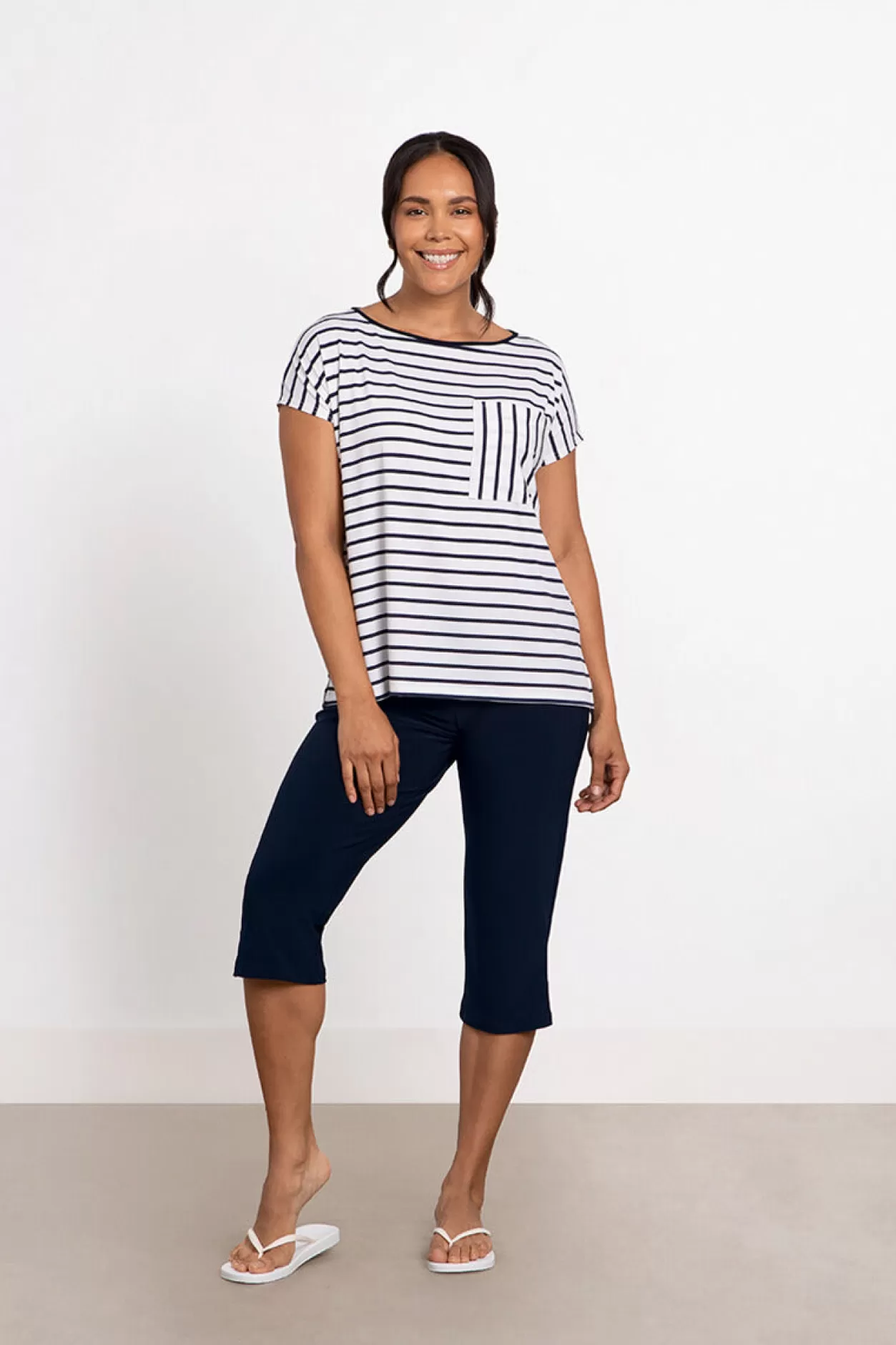 Women Sympli Dolman Pocket Top