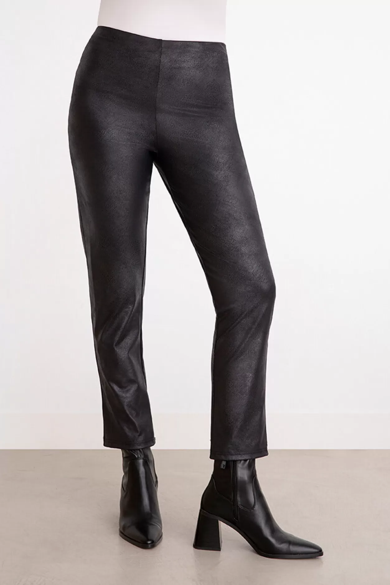 Women Sympli Faux Leather Narrow Pant Midi