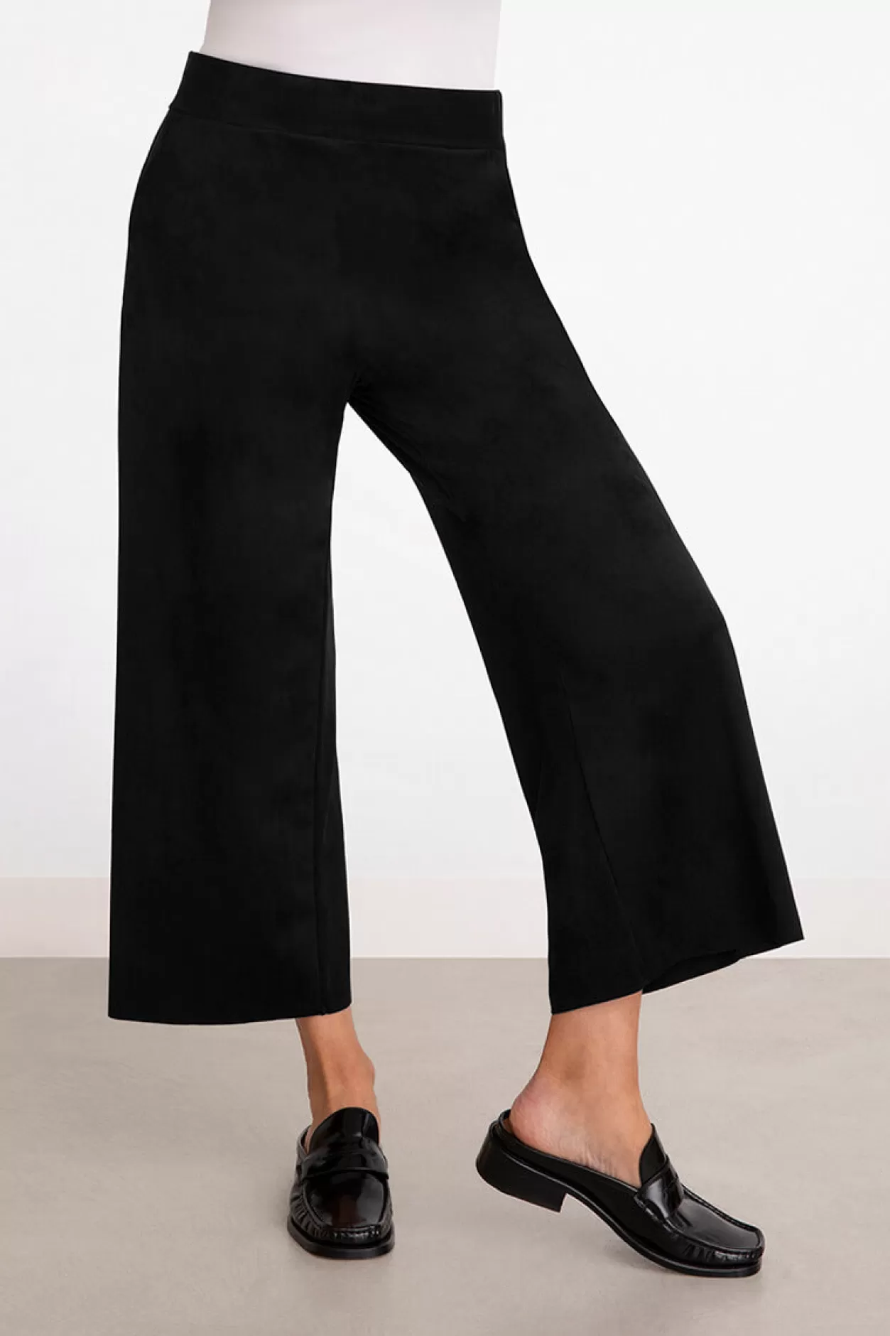 Women Sympli Faux Suede Wide Leg Ankle Pant