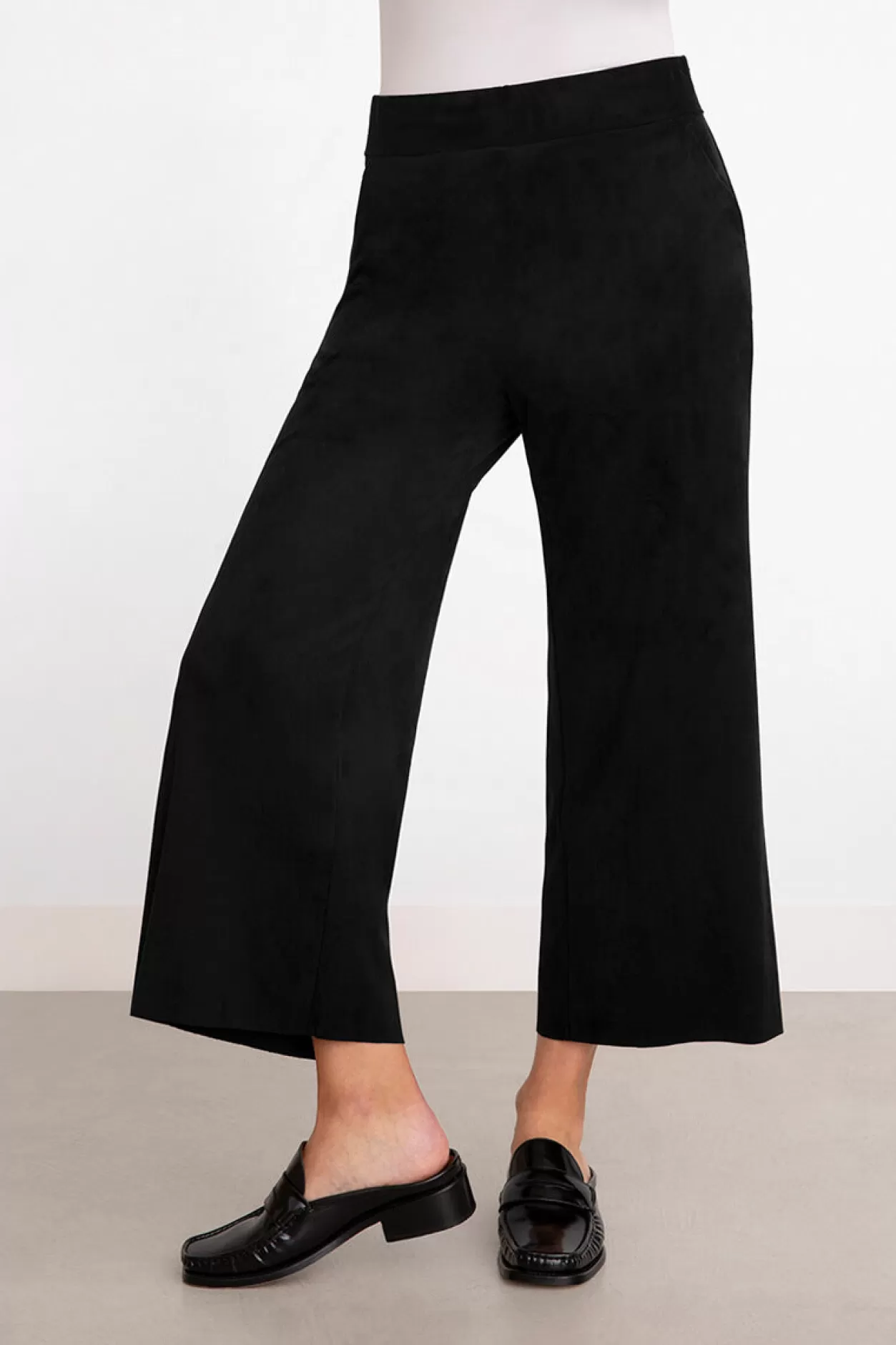 Women Sympli Faux Suede Wide Leg Ankle Pant