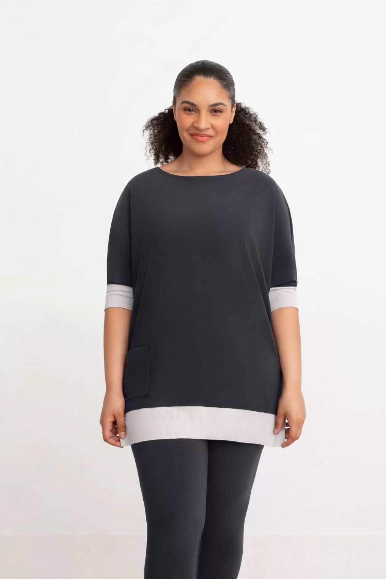 Women Sympli Motion Pocket Boxy Tunic