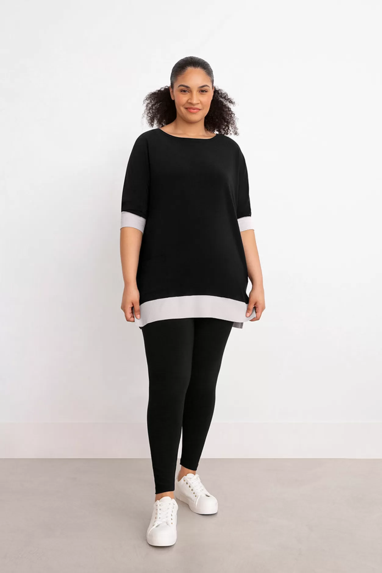 Women Sympli Motion Pocket Boxy Tunic