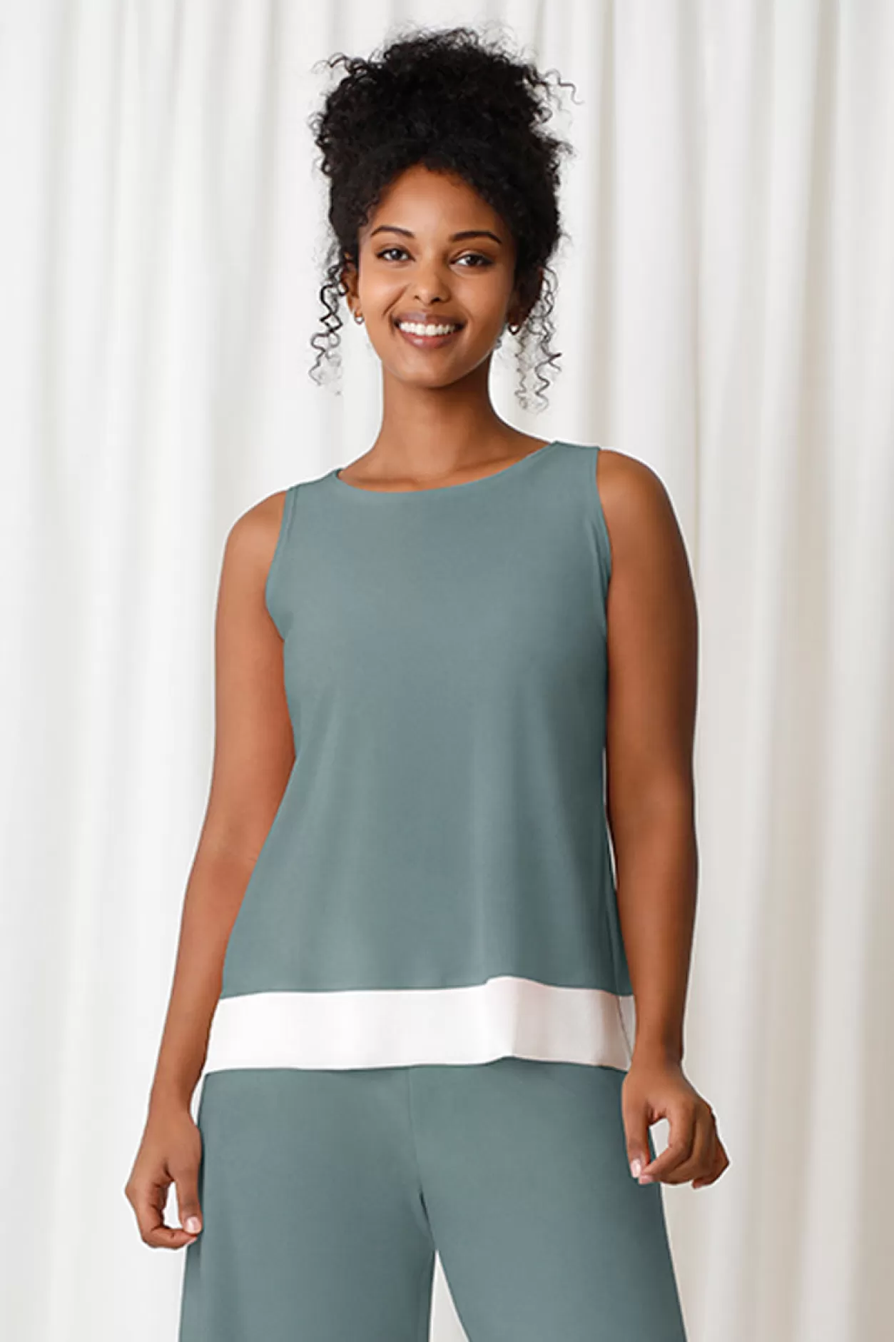 Women Sympli Motion Tank