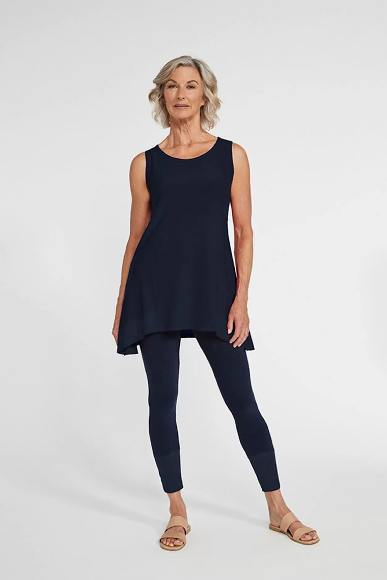 Women Sympli Motion Trim Tank