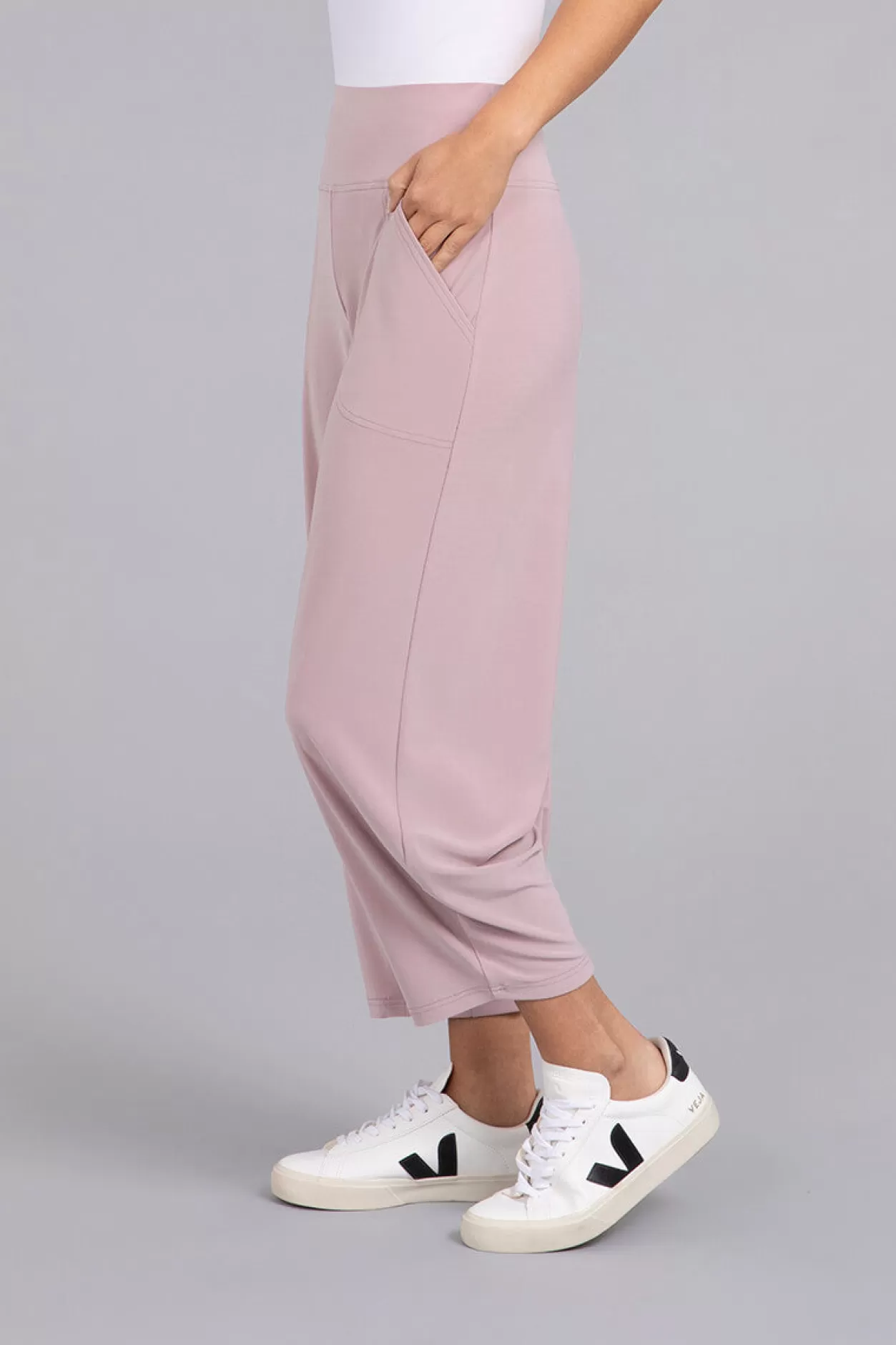 Women Sympli Narrow Lantern Pant