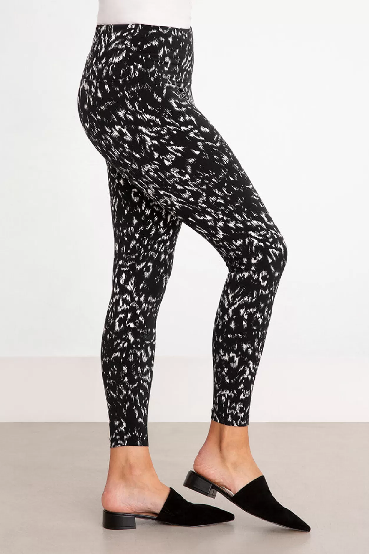 Women Sympli Nu Yoke Legging