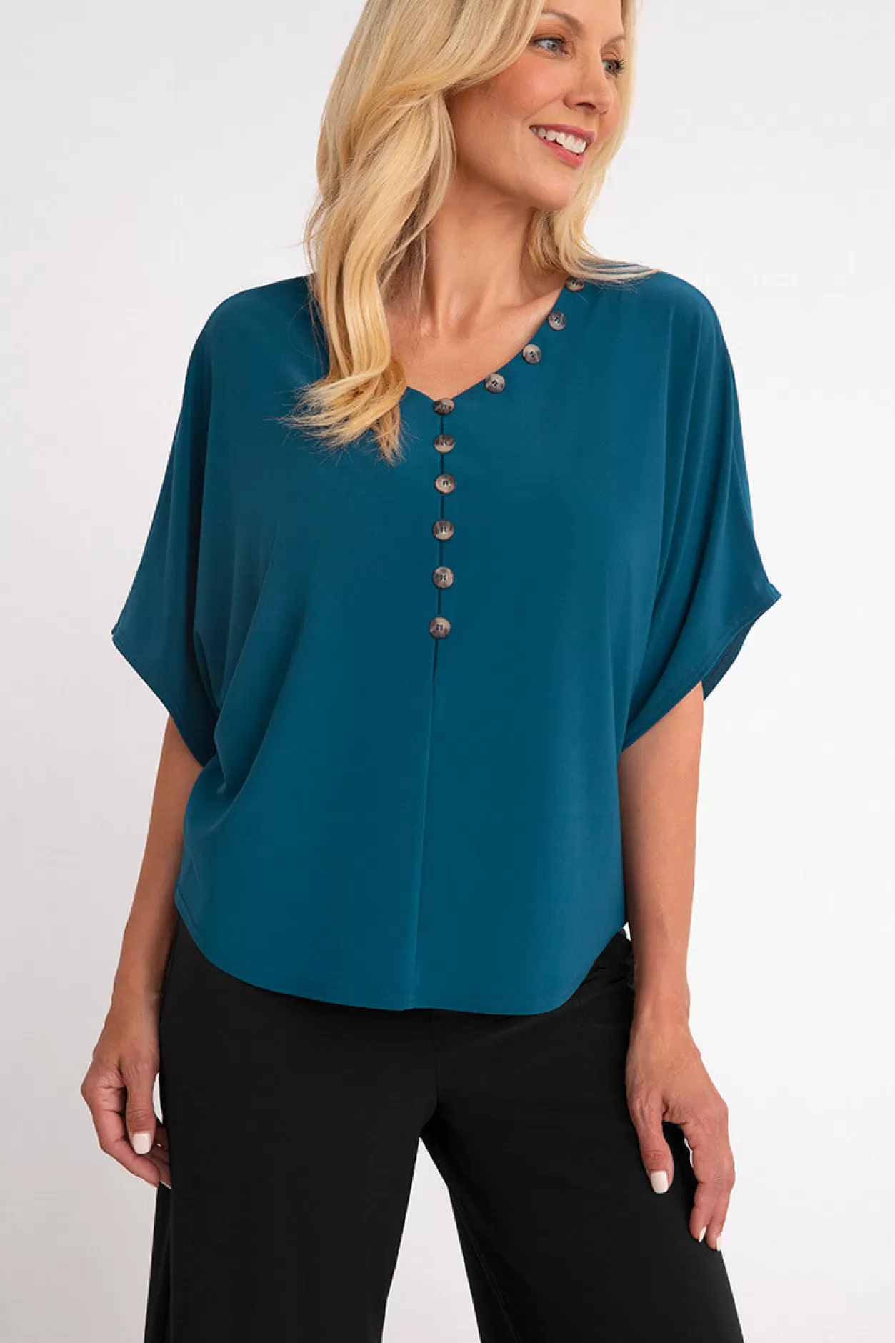 Women Sympli Quest Boxy Top