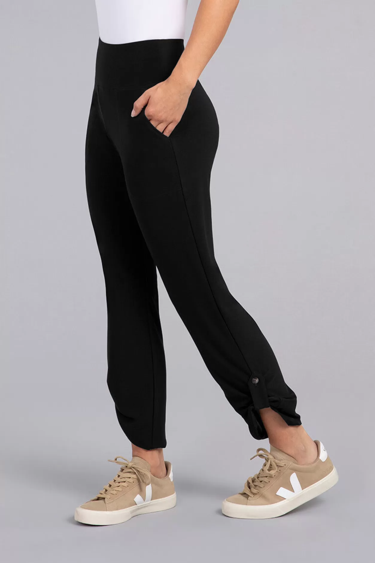 Women Sympli Quest Pant