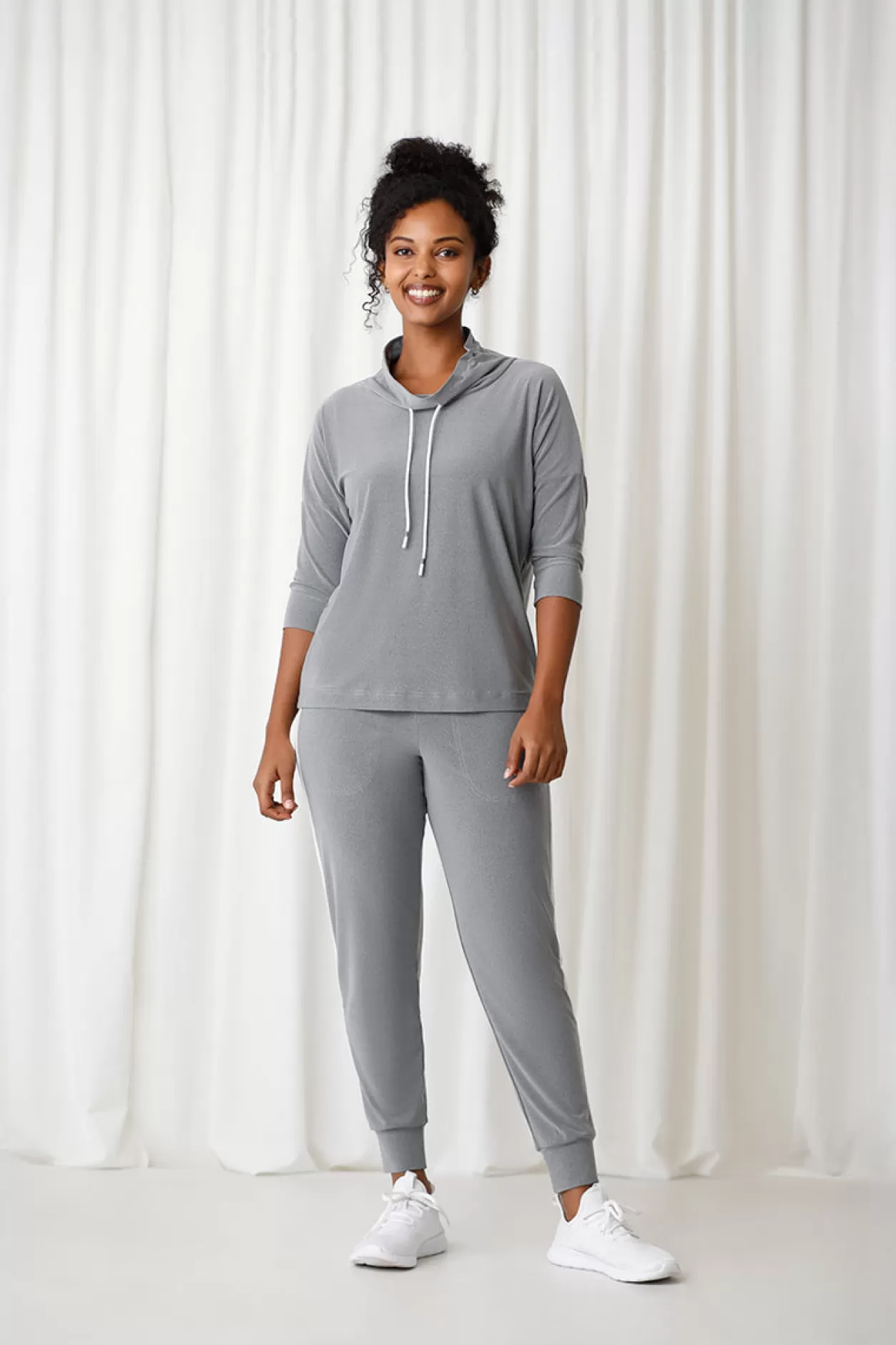 Women Sympli Slouch Sweatshirt