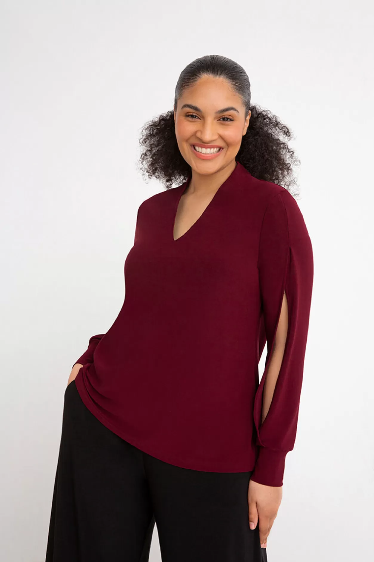 Women Sympli Split Sleeve V-Neck Top