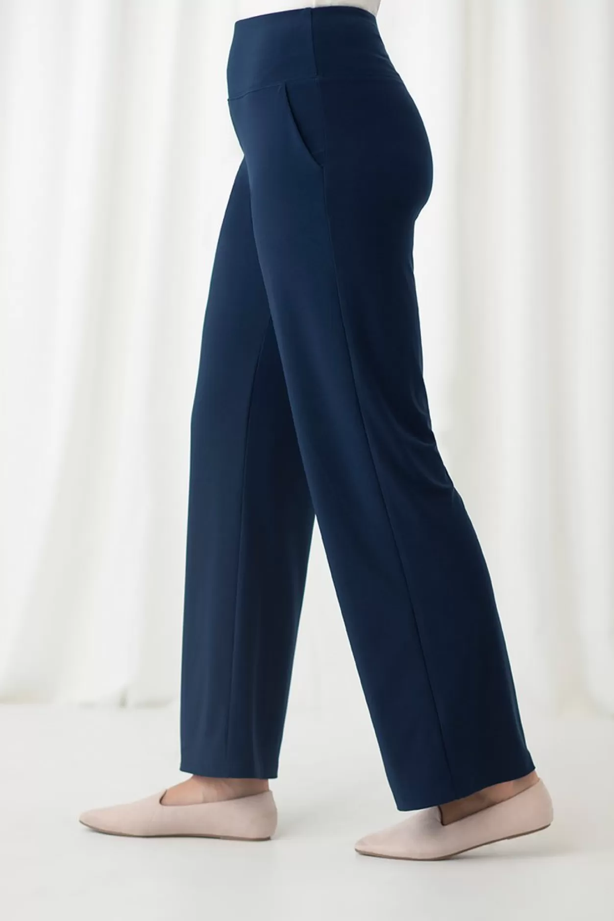 Women Sympli Straight Leg Pant