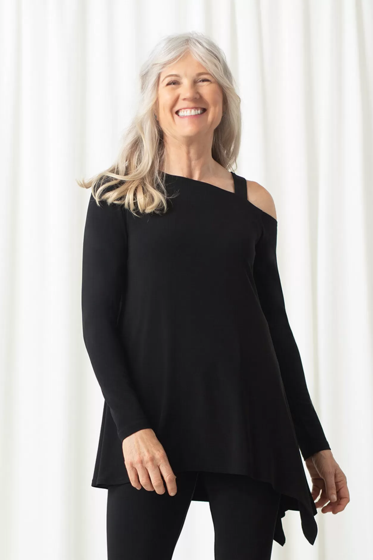 Women Sympli Strut Tunic