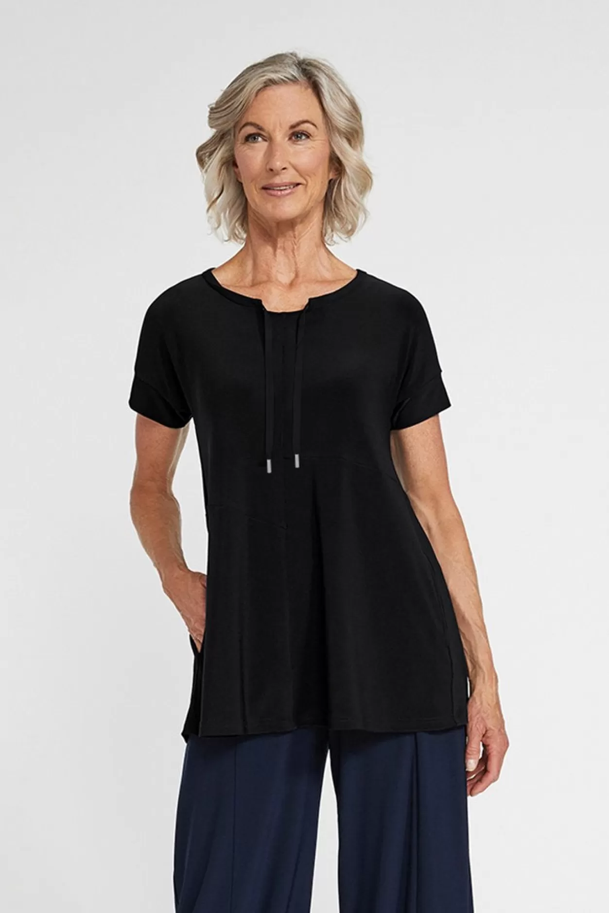 Women Sympli Tie Neck Top