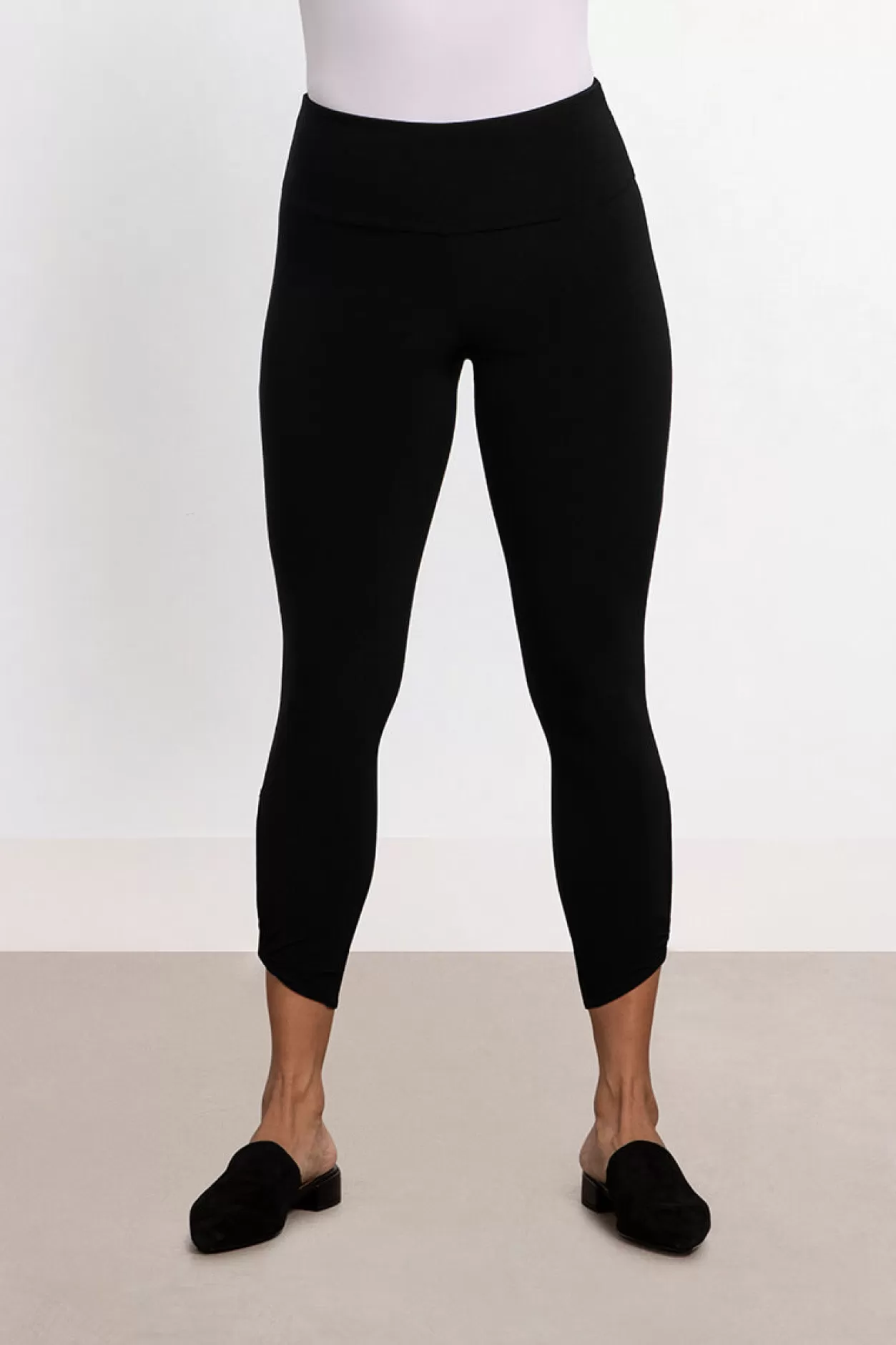 Women Sympli Twist Legging