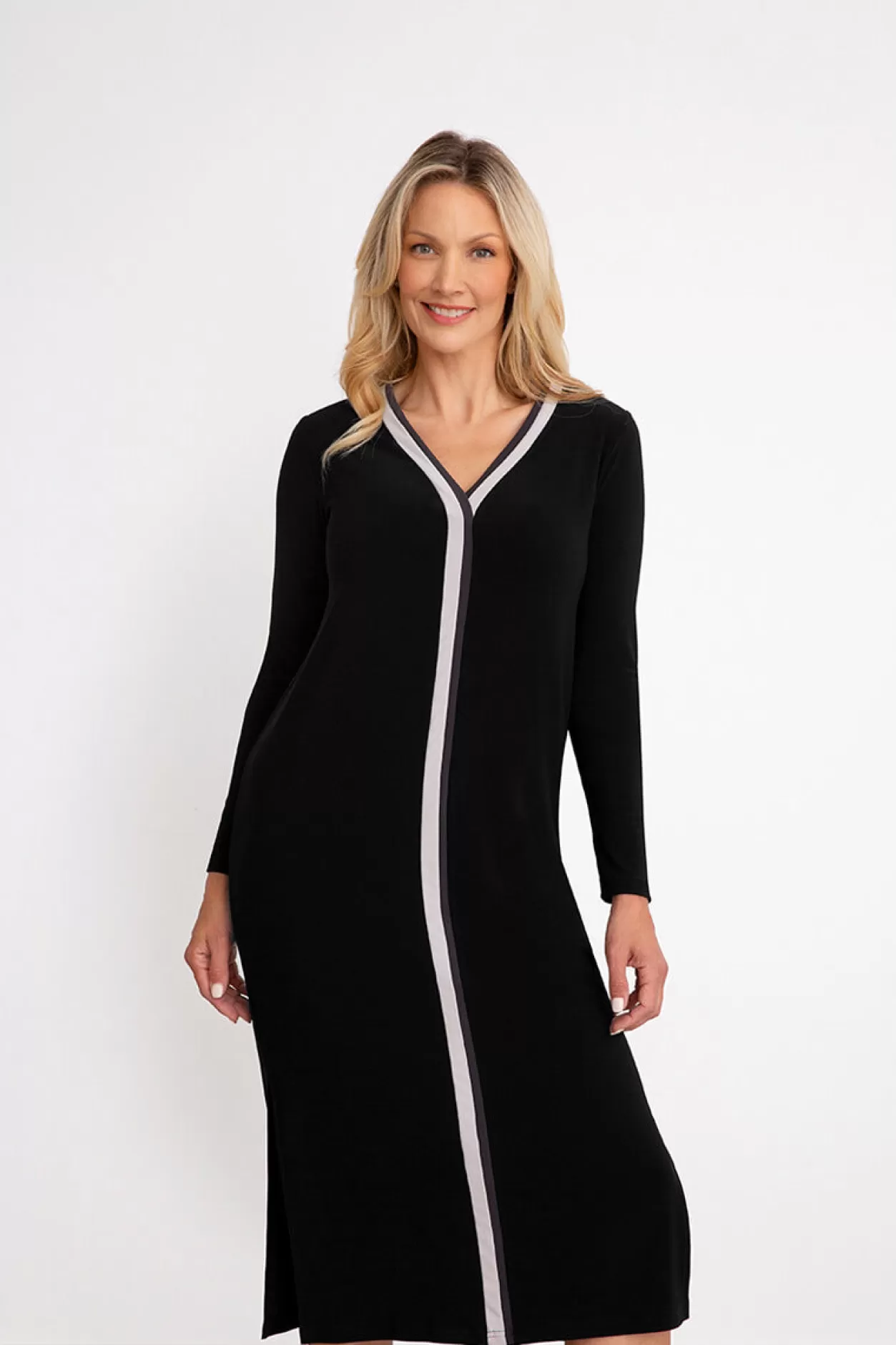 Women Sympli Underline V-Neck Dress