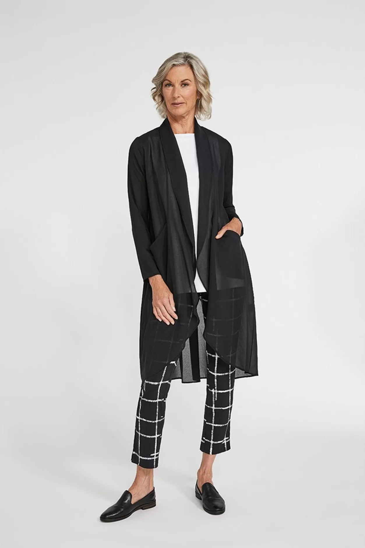 Women Sympli Whisper Coat