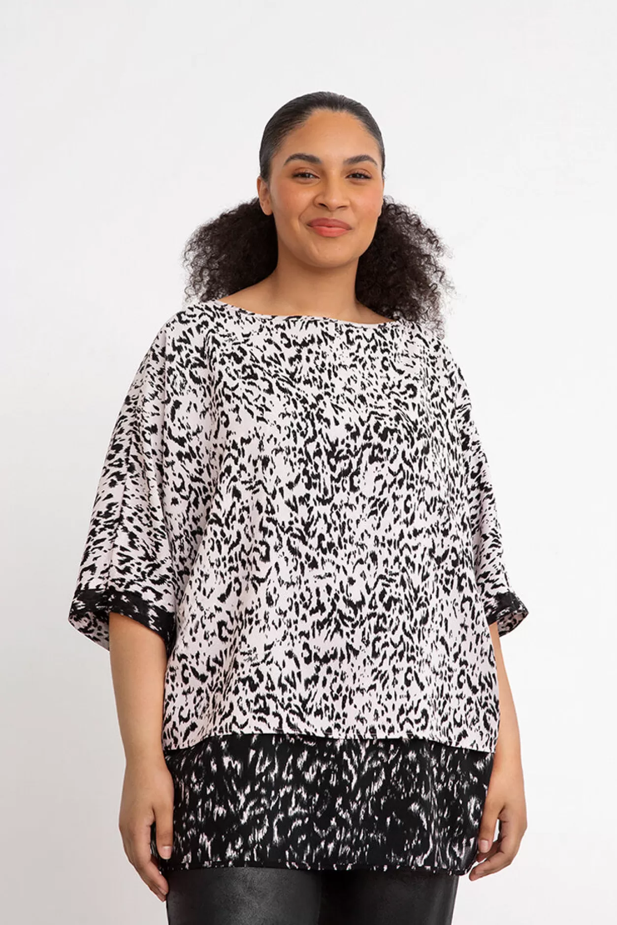 Women Sympli Whisper Reversible Top