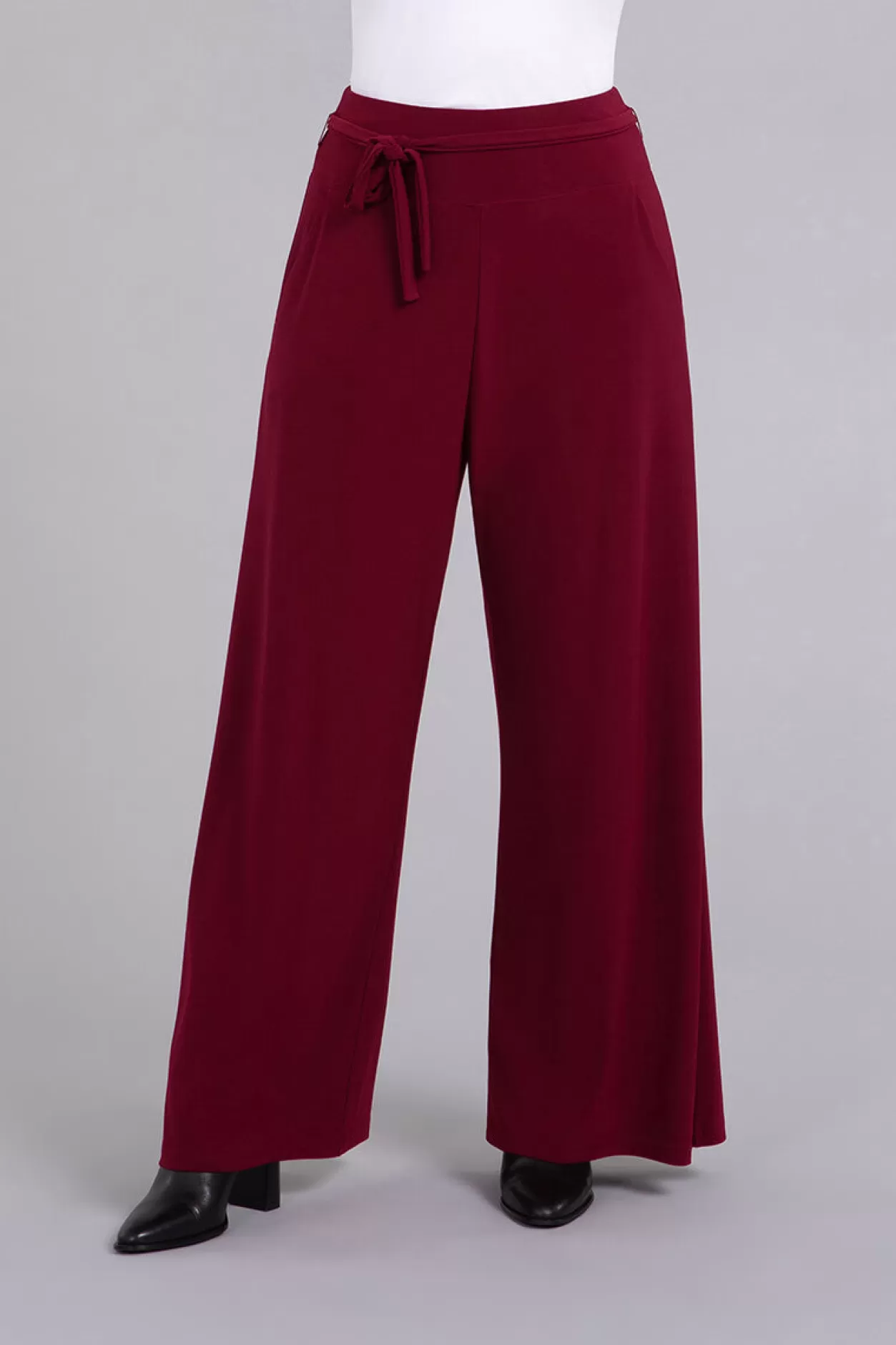 Women Sympli Wide Leg Trouser