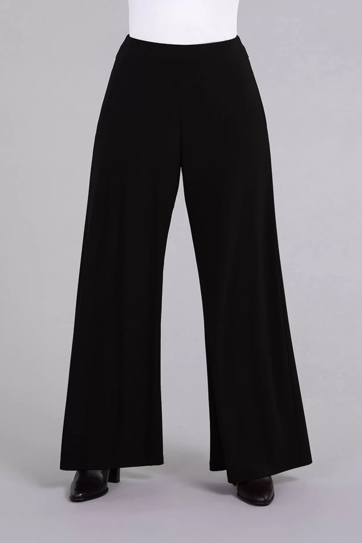 Women Sympli Wide Leg Trouser