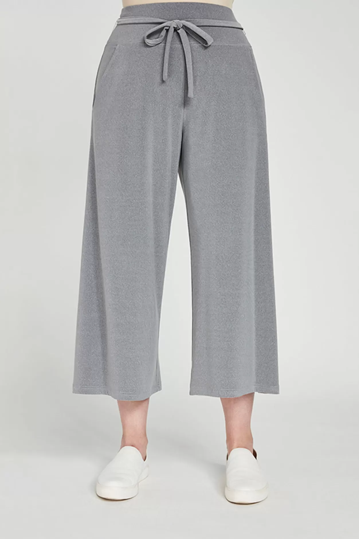 Women Sympli Wide Leg Trouser Crop